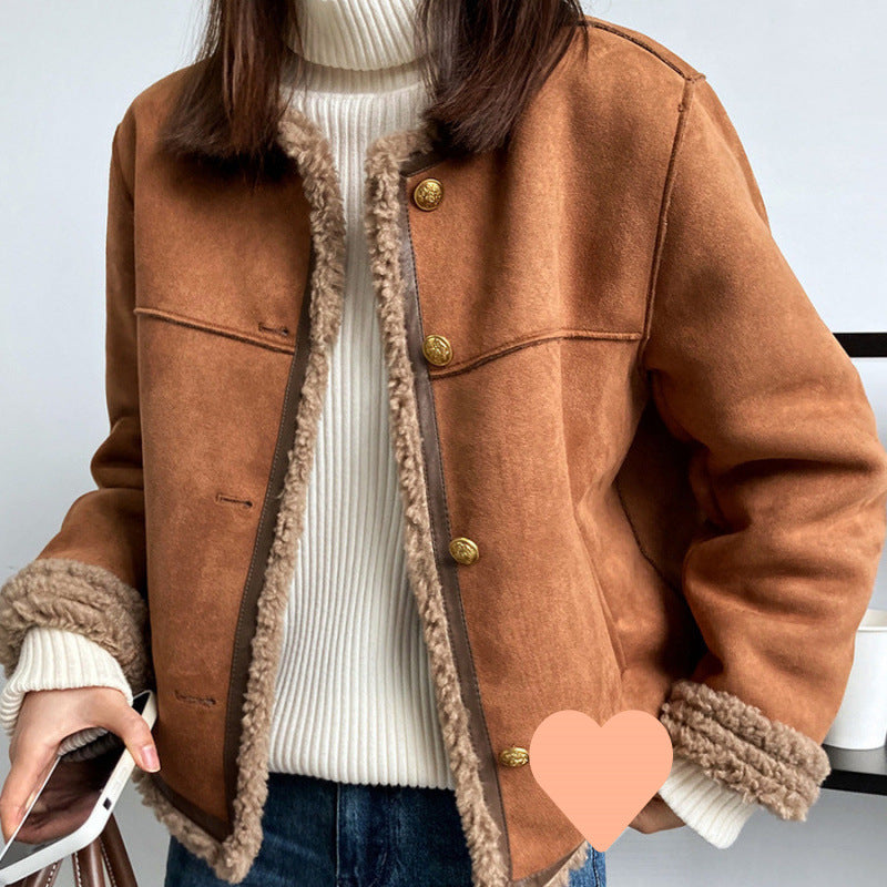 Women's jacket | short with a fur lining and button closure