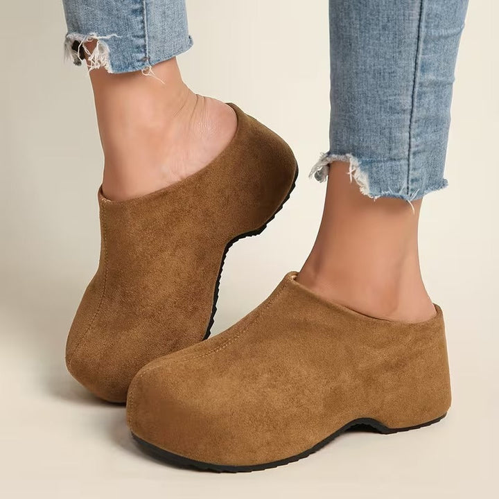 Veloura | Modern Comfort Slide Sandal Made of Soft Suede Leather