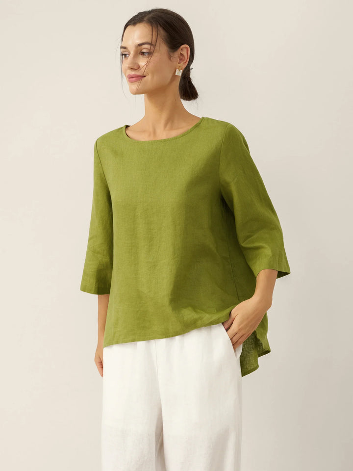 Evelyn | Comfortable Linen Top with Asymmetrical Hem and Round Neck