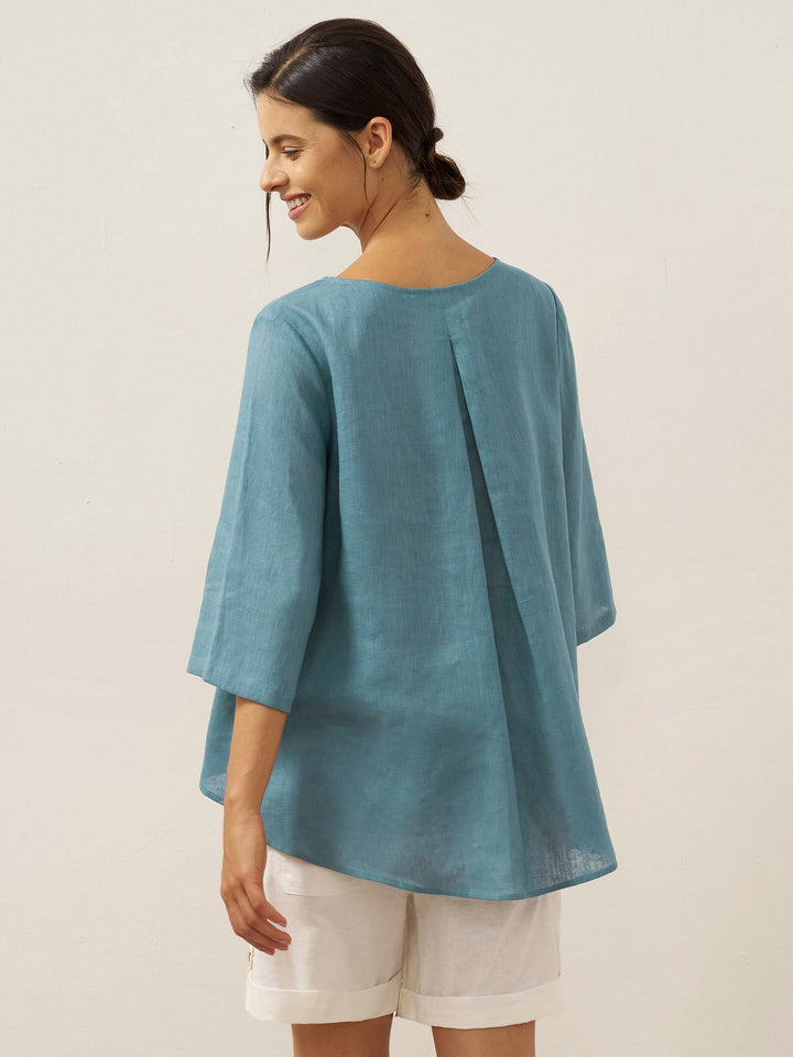 Evelyn | Comfortable Linen Top with Asymmetrical Hem and Round Neck