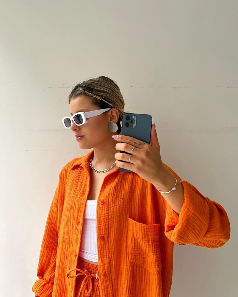 Women's complete set: shirt and shorts with a loose fit