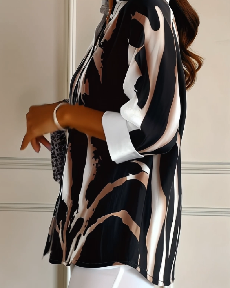 Women's Oversized Blouse with Print and Buttons