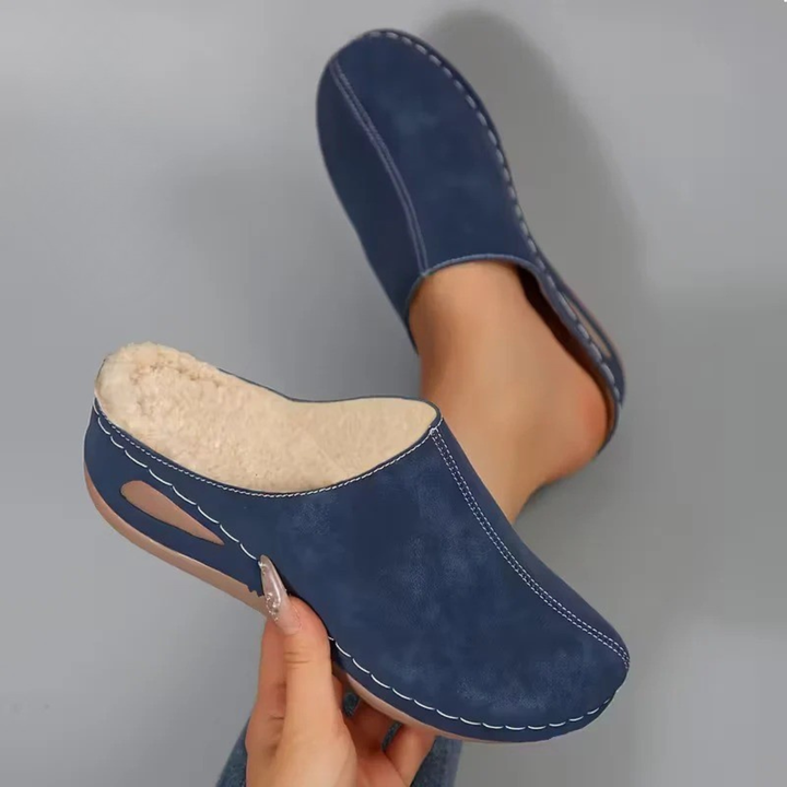 Cura | Women's Moccasins with Fleece Lining