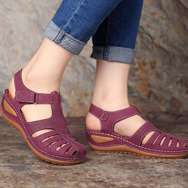 Women’s Comfort Sandals with Cut-Out Design and Adjustable Strap