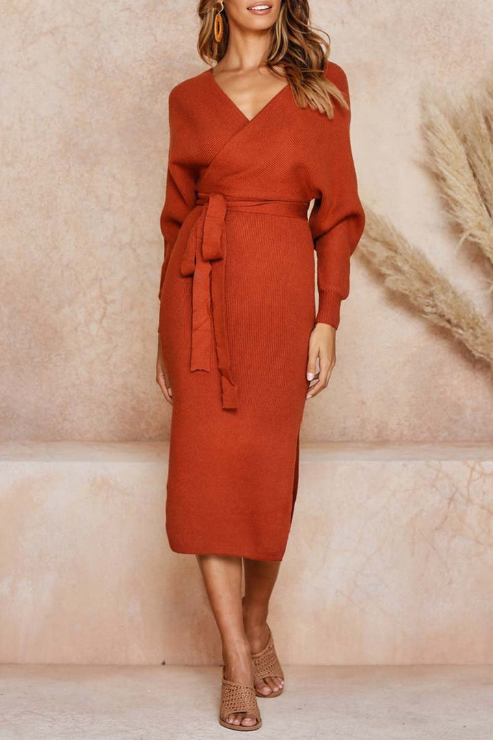 Laika | Knit Dress with V-Neck and Tie Belt