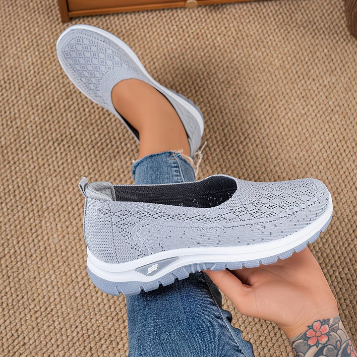 Janela | Sporty Comfort Sneakers without Laces