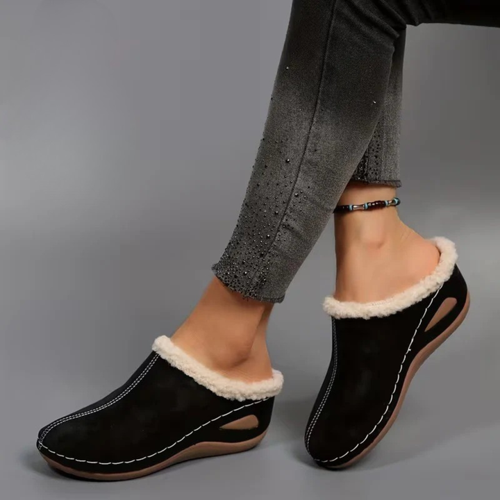 Cura | Women's Moccasins with Fleece Lining