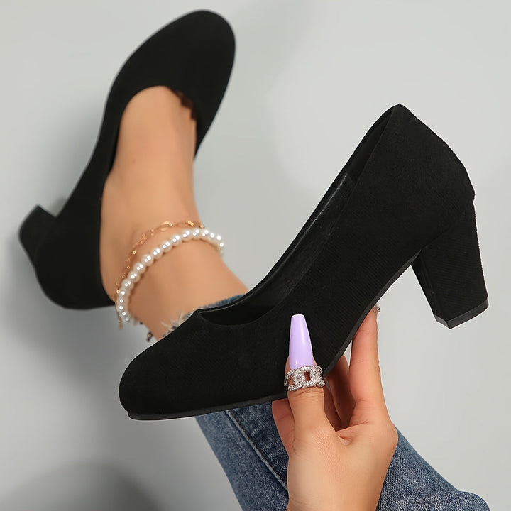 Laurela | Pumps with Wide Toe Cap and Sturdy Heel
