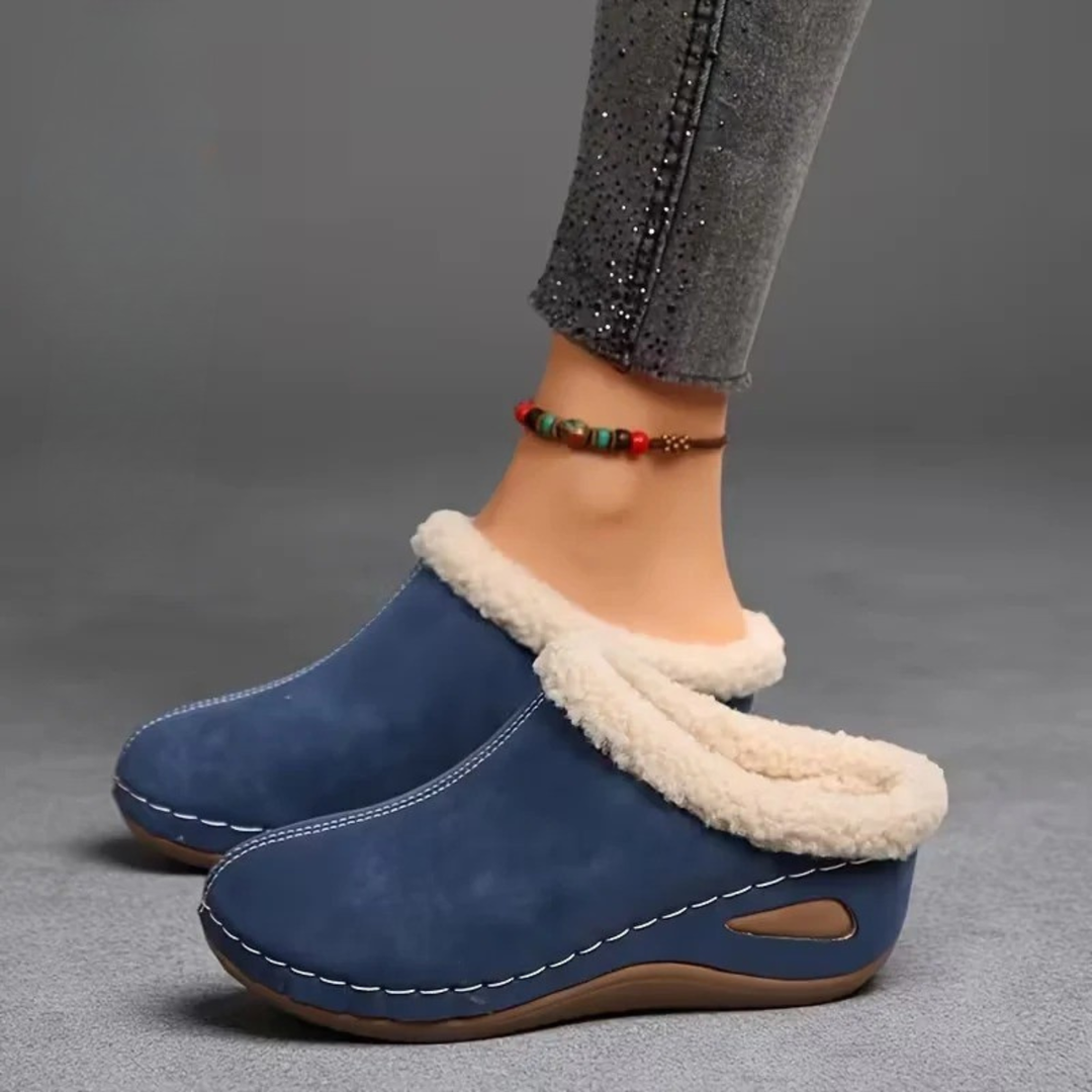 Cura | Women's Moccasins with Fleece Lining