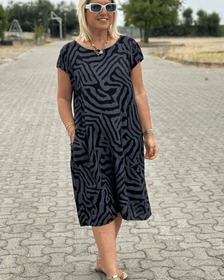 Hallie | Elegant Summer Dress with Round Neckline and Pretty Print