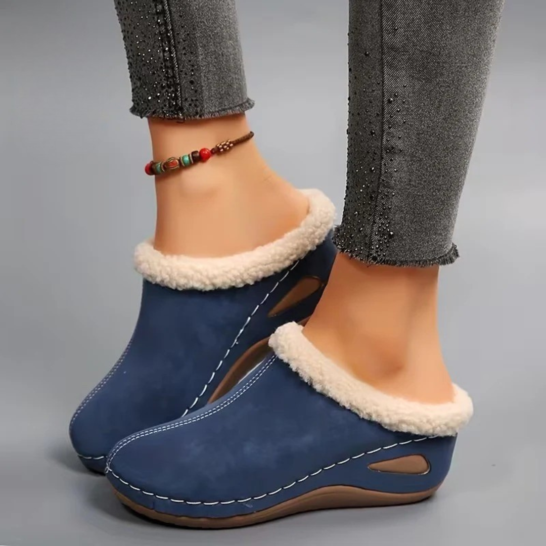Cura | Women's Moccasins with Fleece Lining