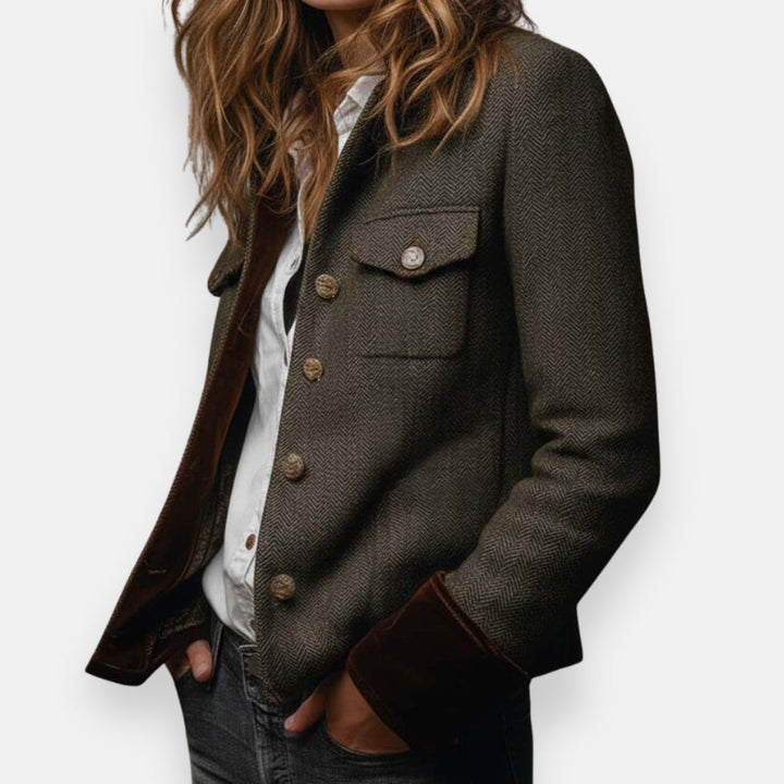 Short women's jacket | with buttons and pockets