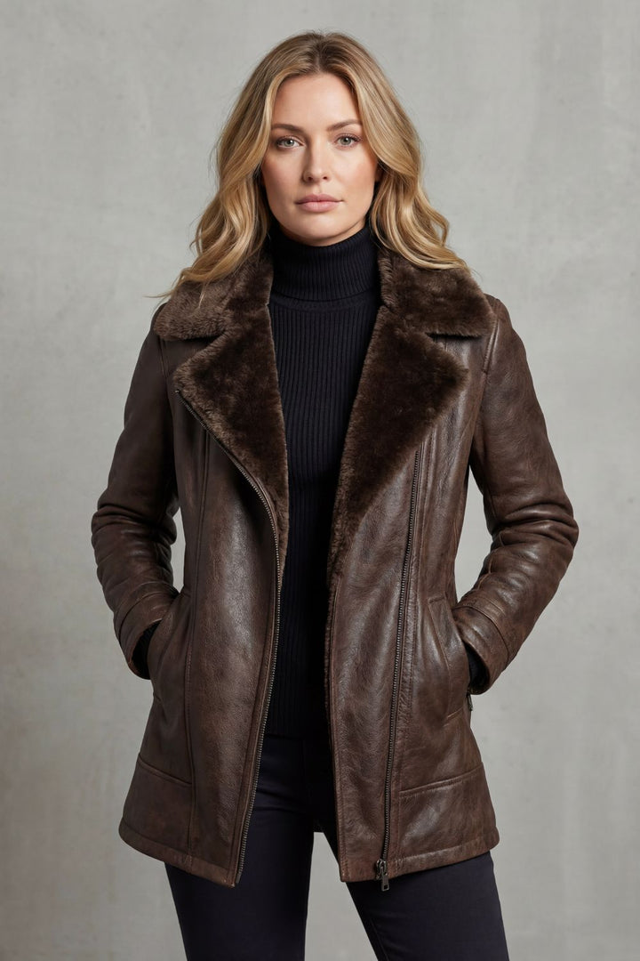 Women's jacket with a soft collar finish