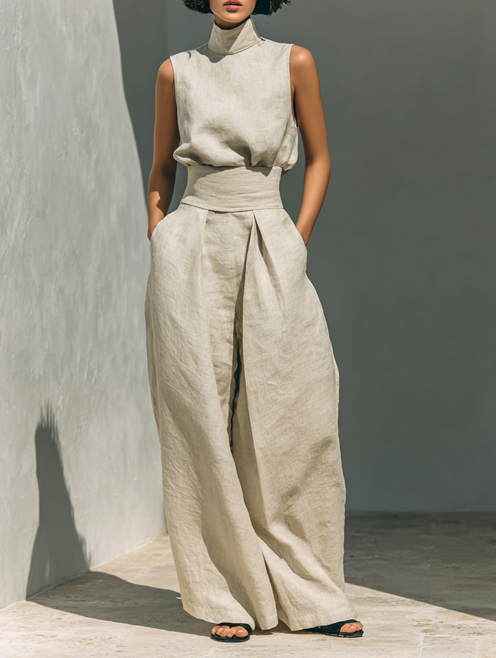 Maria - Set with a top and wide pants in a minimalist style for women