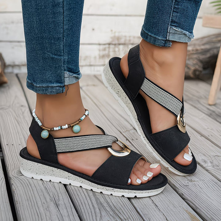 Aivela | Stylish Women's Flat Sandals with Metal Ring