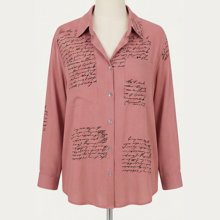 Women's shirt with pockets and handwritten print, button-up