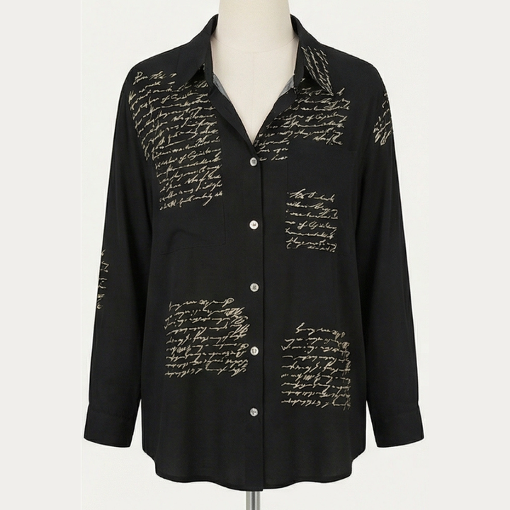Women's shirt with pockets and handwritten print, button-up