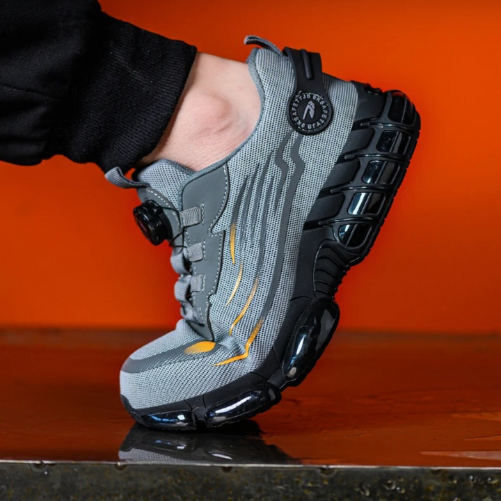 Safety Shoes with Thick Sole and Sporty Mesh Look
