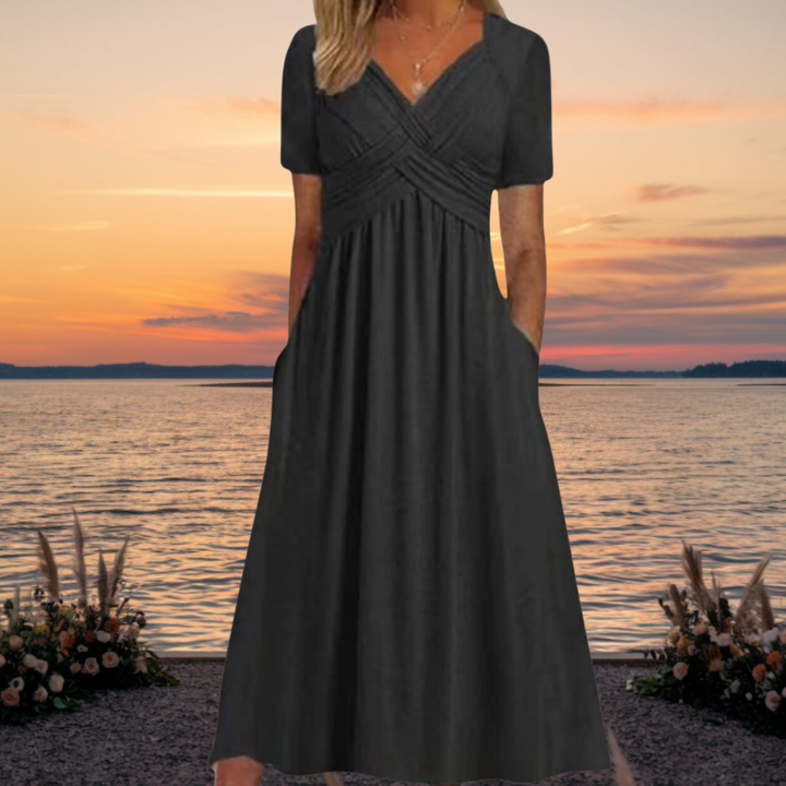 Selina | Timeless Dress with Elegant Cut