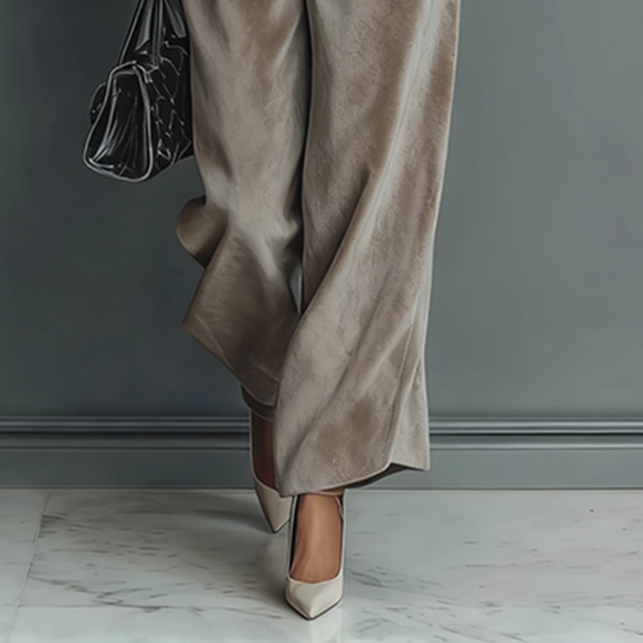 Women's Sporty Casuals for Fall and Winter Made from Warm Velvet Material
