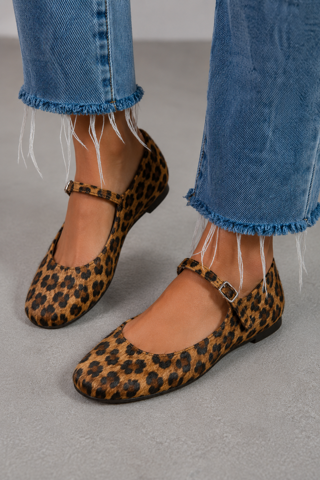 Lena | ballet flats with buckle and adjustable strap