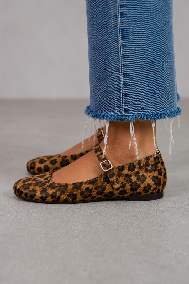 Lena | ballet flats with buckle and adjustable strap