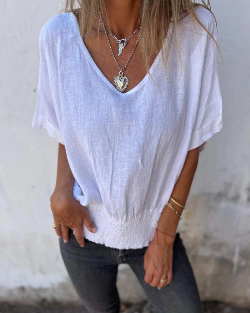 Bomiris | Fitted T-Shirt with V-Neck
