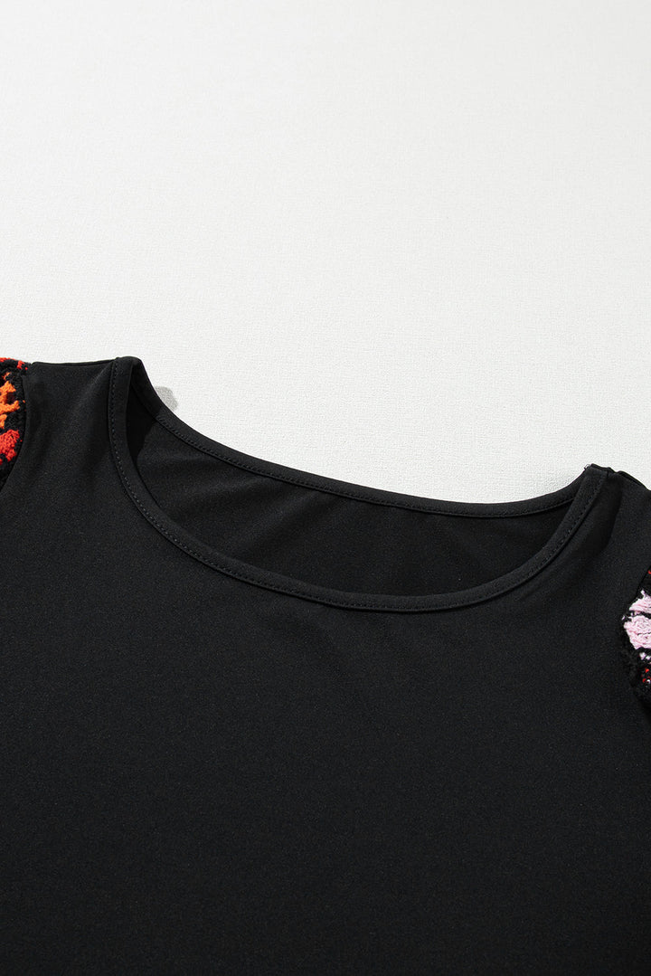 Meribeth | Crochet Top with Floral Pattern