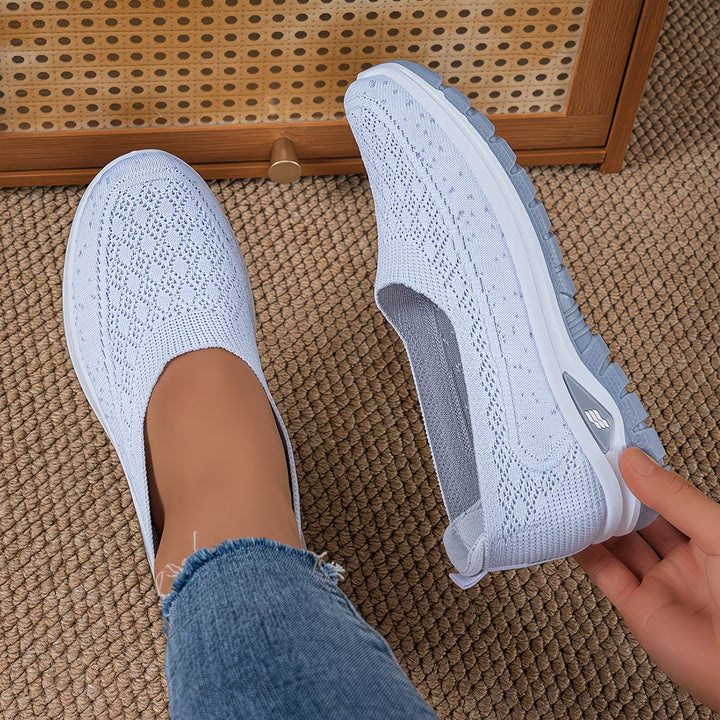 Janela | Sporty Comfort Sneakers without Laces