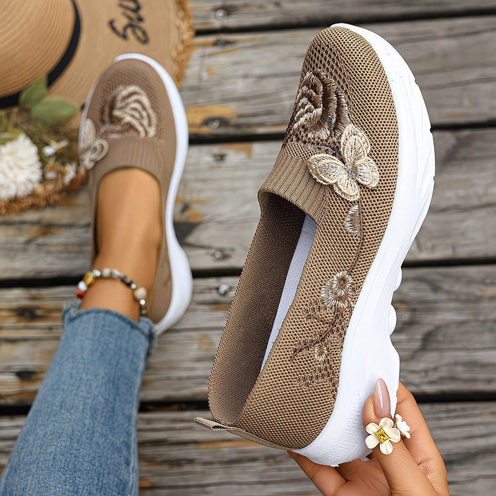 Lavinia | Embroidered Loafers with Butterfly Detail