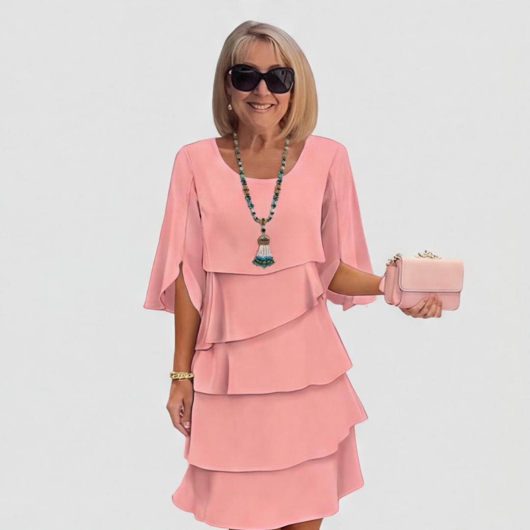 Women's dress with ruffles and three-quarter sleeves