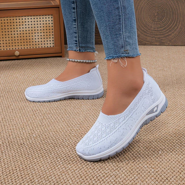 Janela | Sporty Comfort Sneakers without Laces
