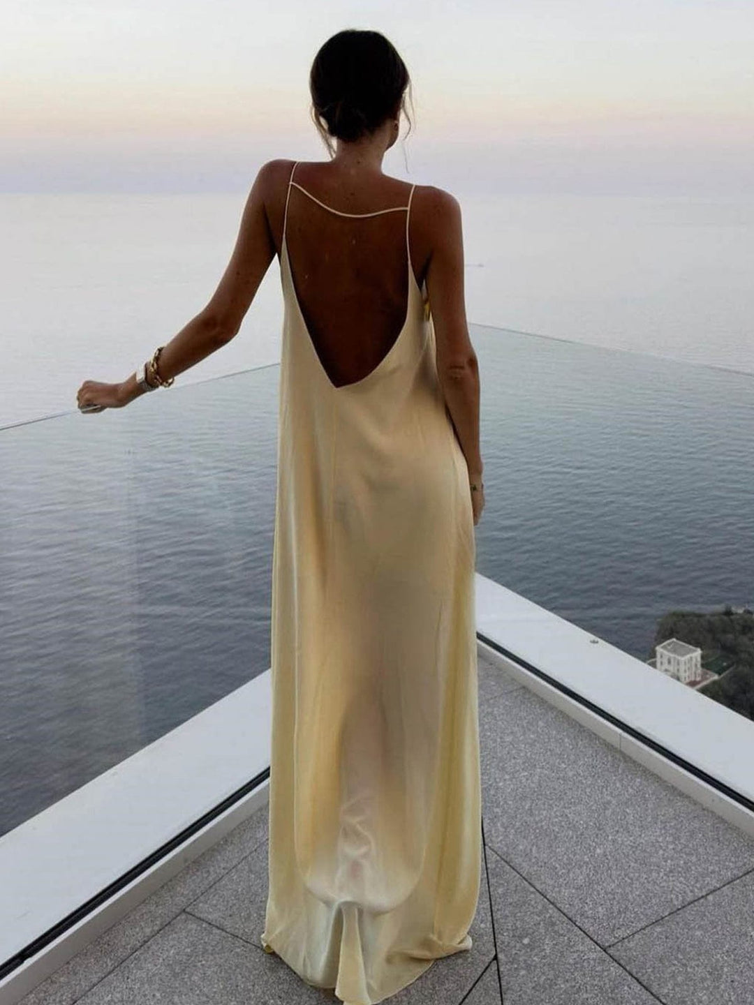 Maxi dress for women with open back and thin straps