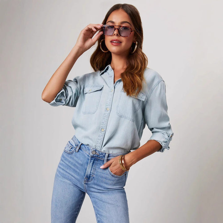 Women’s Denim Shirt with Chest Pockets – Casual Style and Relaxed Comfort