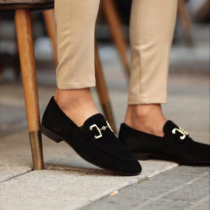 Elegant Business Loafer with Golden Buckle – Classic Comfort for Stylish Occasions