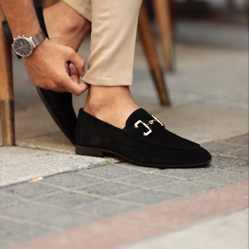 Elegant Business Loafer with Golden Buckle – Classic Comfort for Stylish Occasions