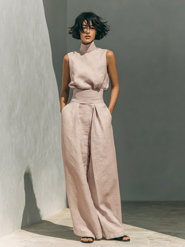 Maria - Set with a top and wide pants in a minimalist style for women