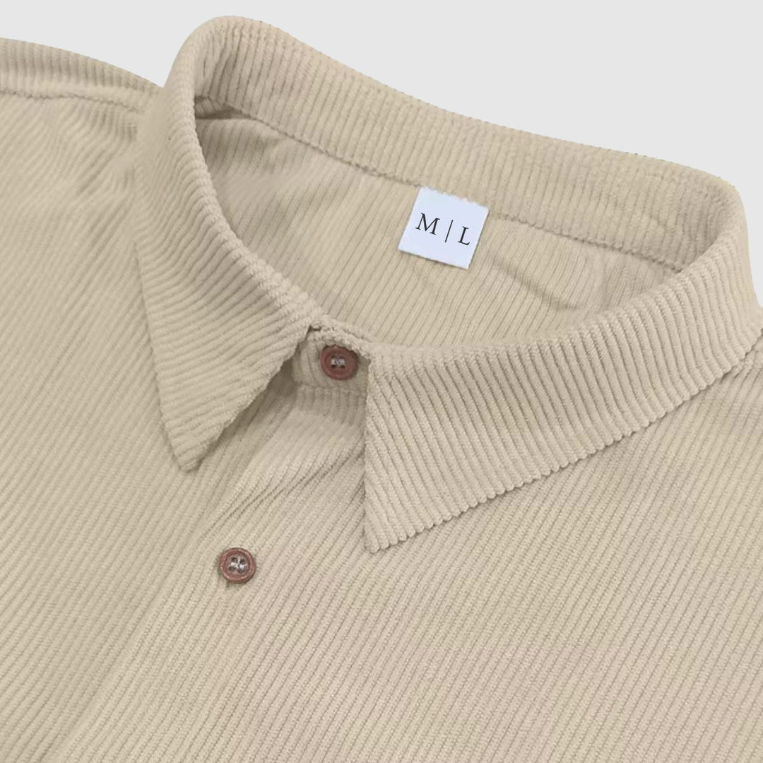 Men’s Short Sleeve Button-Up Shirt with Dual Chest Pockets