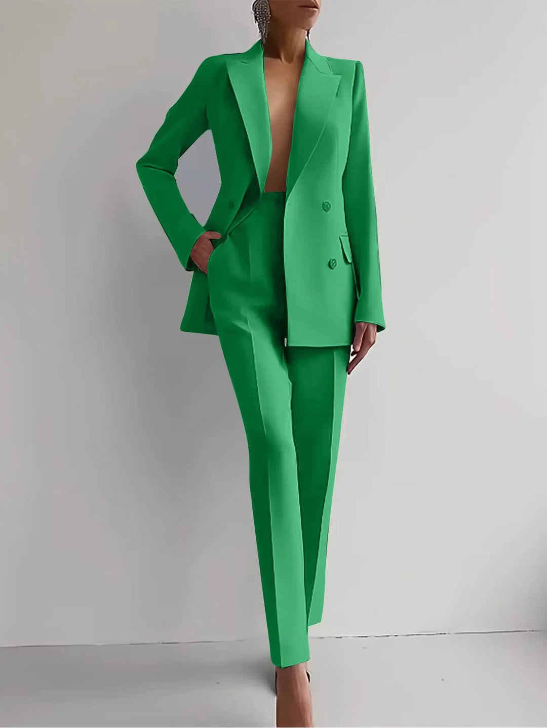 Women’s Elegant Two-Piece Blazer Suit Set