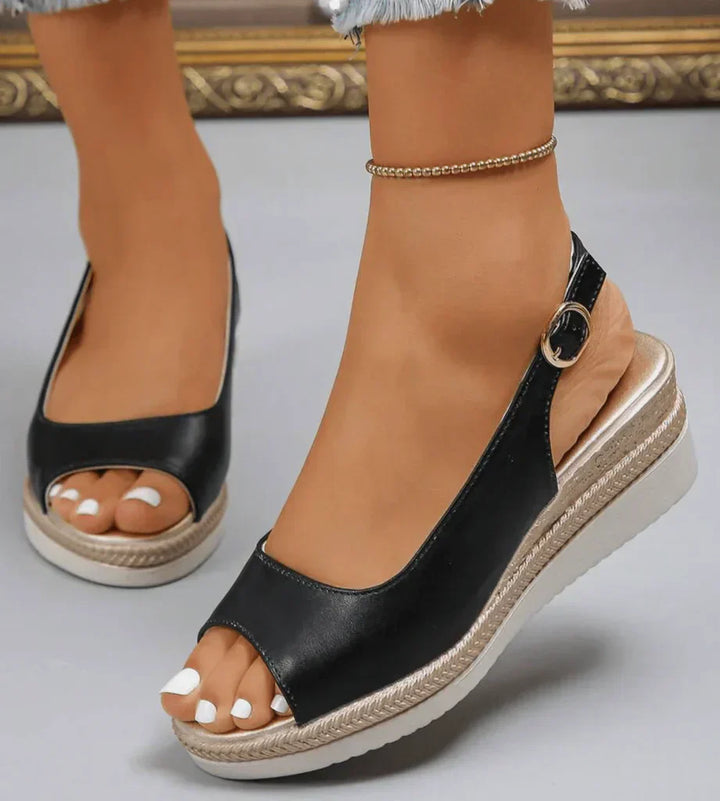 Orthopedic sandals for women