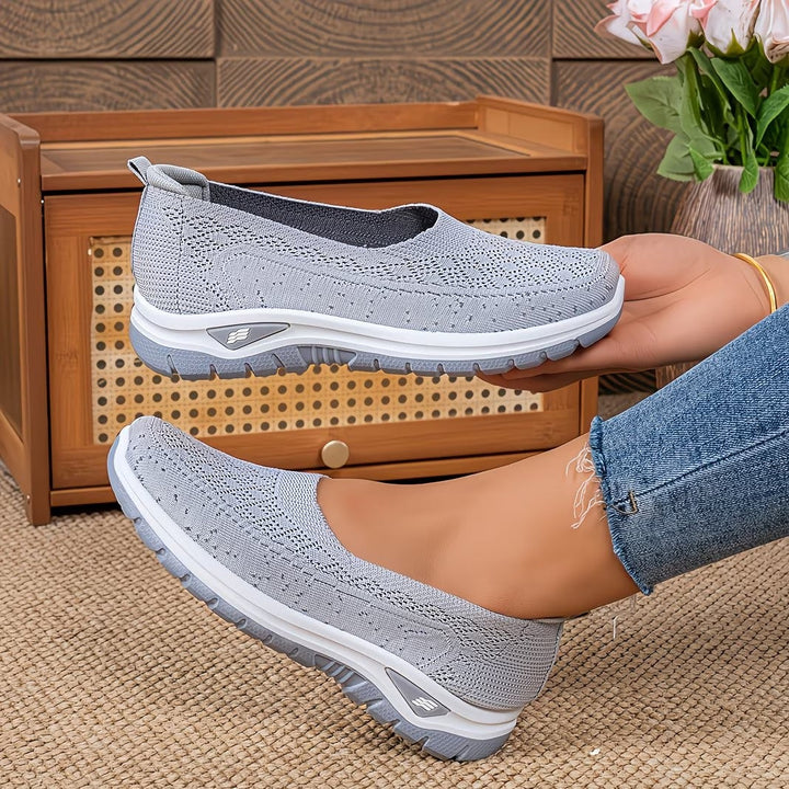 Janela | Sporty Comfort Sneakers without Laces