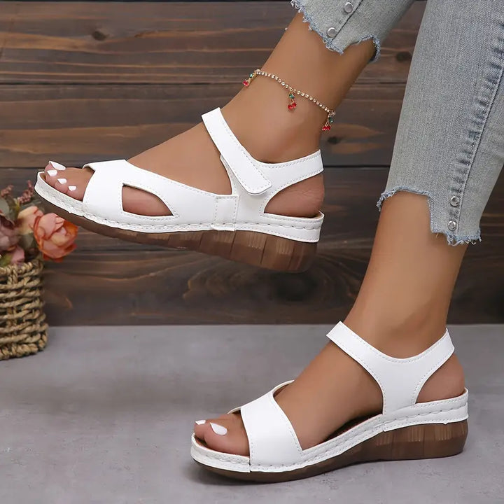 Women’s Comfortable Flat Sandals with Adjustable Strap