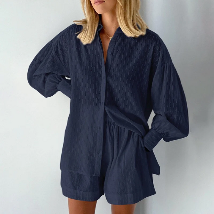 Women’s Textured Two-Piece Set with Button-Up Shirt and Relaxed Shorts