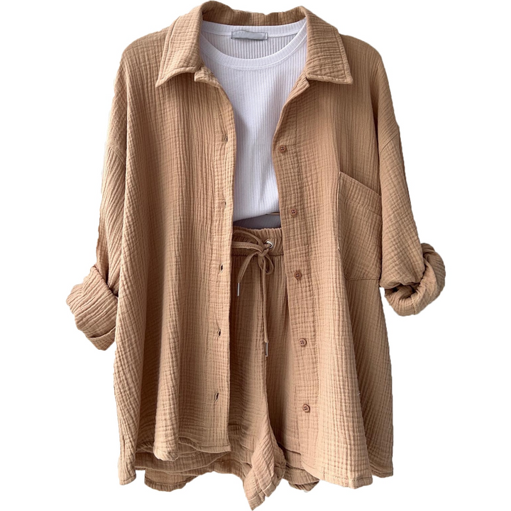 Women's complete set: shirt and shorts with a loose fit