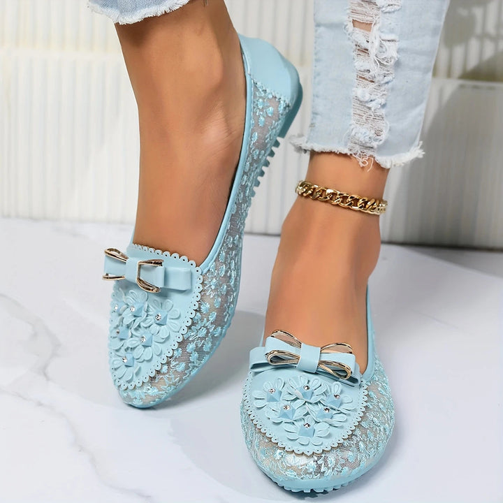 Women’s Lace Ballet Flats with Decorative Bow