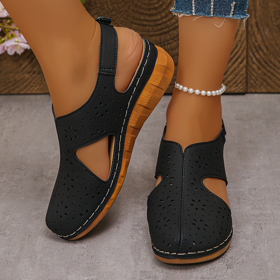 Fea | Stylish Women's Sandals with Round Toe and Wedge Heel