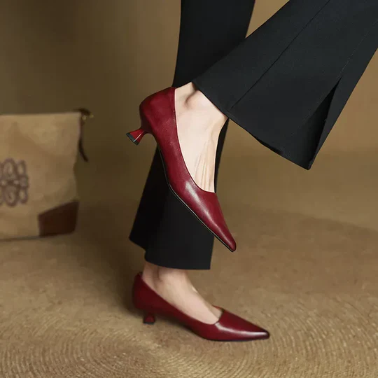 Afrila | Leather Pumps with Pointed Toe