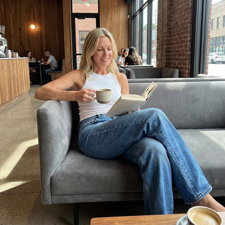 👖Effortlessly stylish, loose-fitting jeans with wide legs